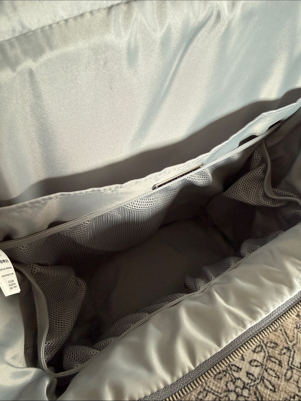NWOT lululemon New Parent Backpack 17L Asphalt Grey/Silver + Changing Mat - Picture 4 of 6